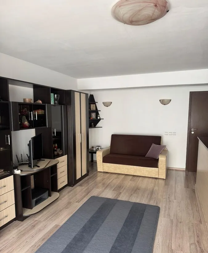 Drumul Taberei garsoniera spatioasa de 38 mp etaj 1/3