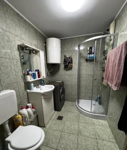 Doua camere decomandat 60 mp complet mobilat si utilat
