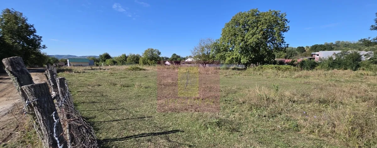 Teren intravilan 3 750 mp de vanzare in Campina
