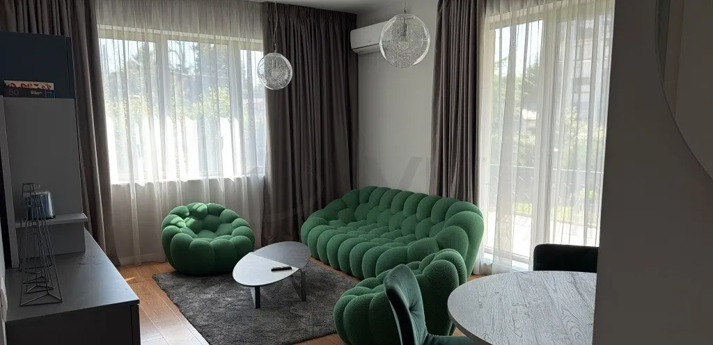Apartament 2 camere cu curte de 50 mp parter Luxuria Residence parcare inclusa