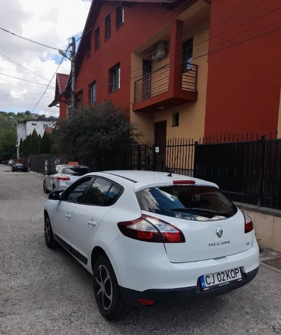 Renault megan 3 folosit putin 5 800 eur