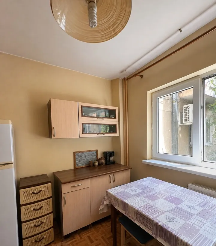 2Camere Militari Dezrobiri Metrou Gorjului