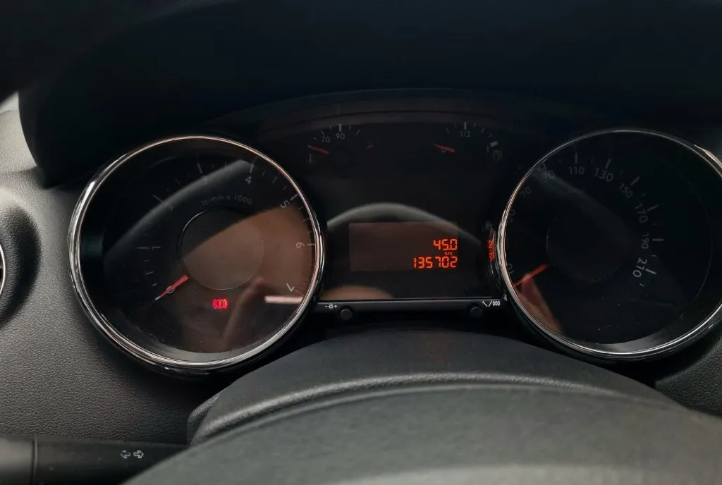 Peugeot 5008 2013 Plafon panoramic 5 500 eur