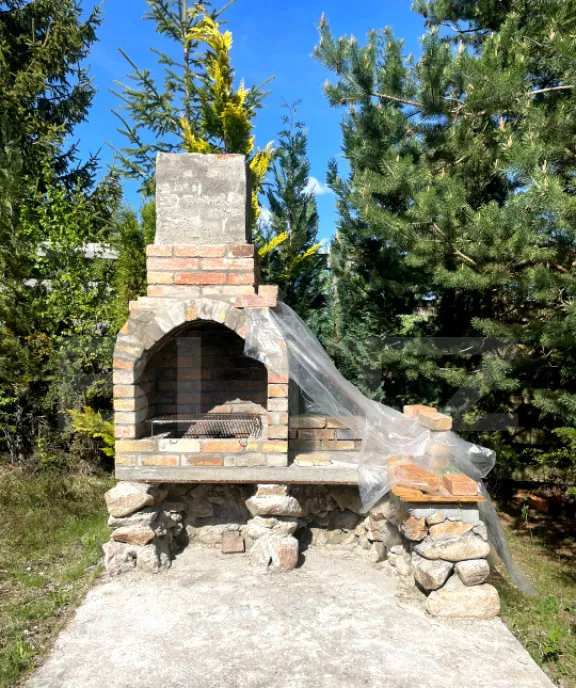 Cabana de vacanta 43 mp 45 000 eur Marisel