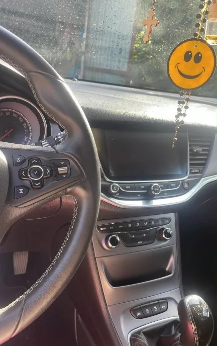 Se vinde Opel Astra K 2015 7 000 eur