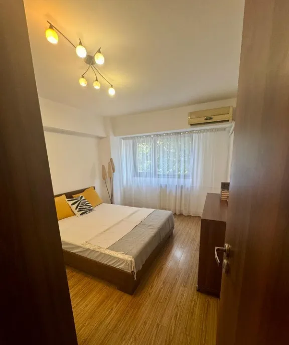 Proprietar inchiriez apartament 3 camere-Fantana Florilor-A Obregia