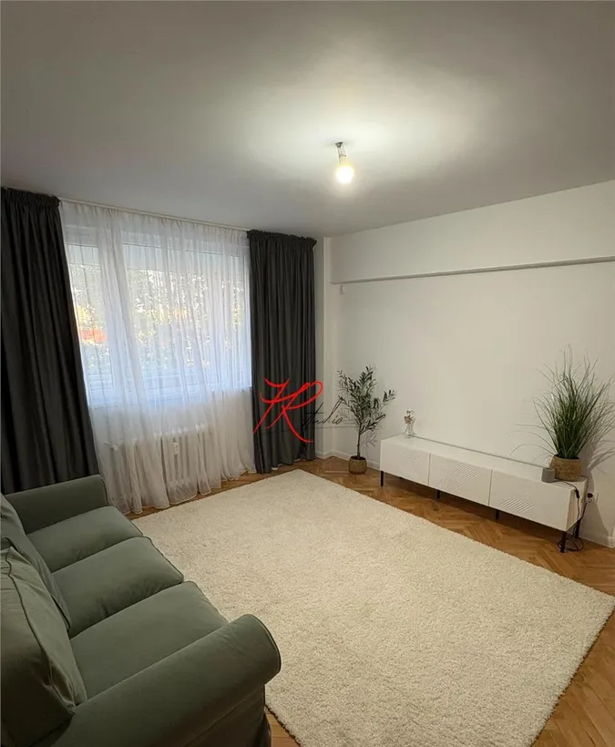 Parcul Circului Vanzare apartament 3 camere renovate