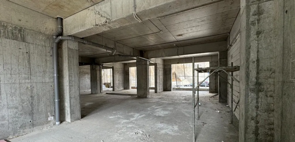 investitie I Spatiu Comercial I Obor De vanzare