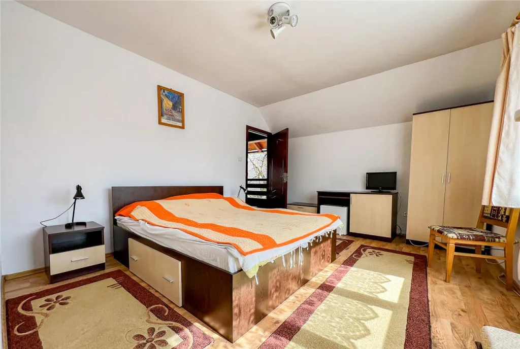 Film Casa 7 camere rezidential turistic in