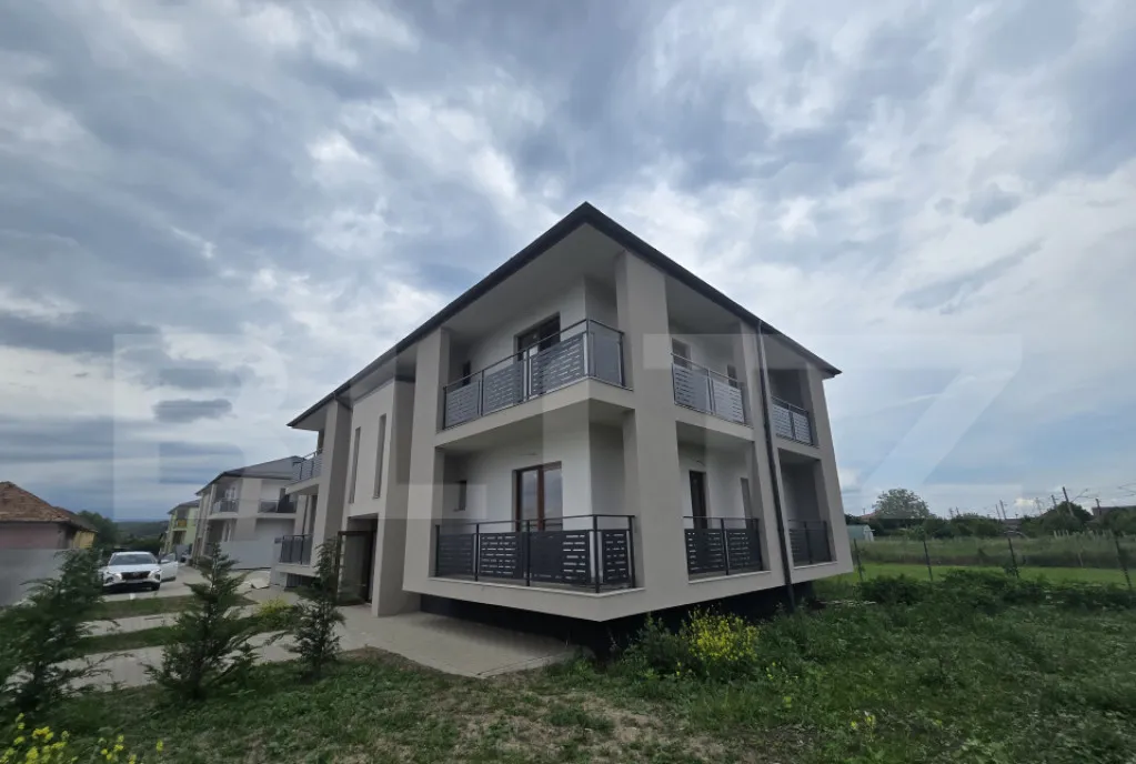 Apartament 3 camere 51 mp gradina mare 400mp zona primar