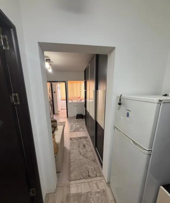 Garsoniera renovata de inchiriat 31 mp zona Brazda lui Nov