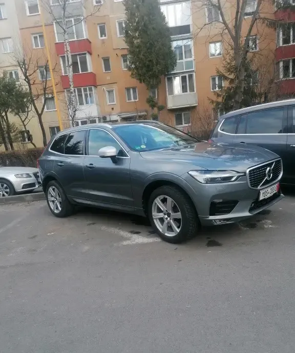 Volvo XC60 AWD automat 5 D 22 600 eur