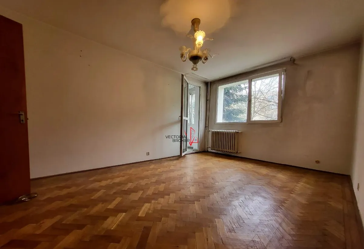 Nicolae Grigorescu Apartament 4 camere etaj 1 in bloc tip H langa metrou