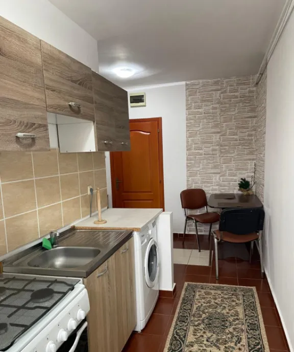 Apartament cu 1 dormitor parcare inclusa 38 mp zona Sasa