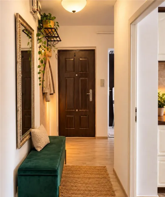 Apartament 2 camere decomandat balcon si parcare Vlahuta