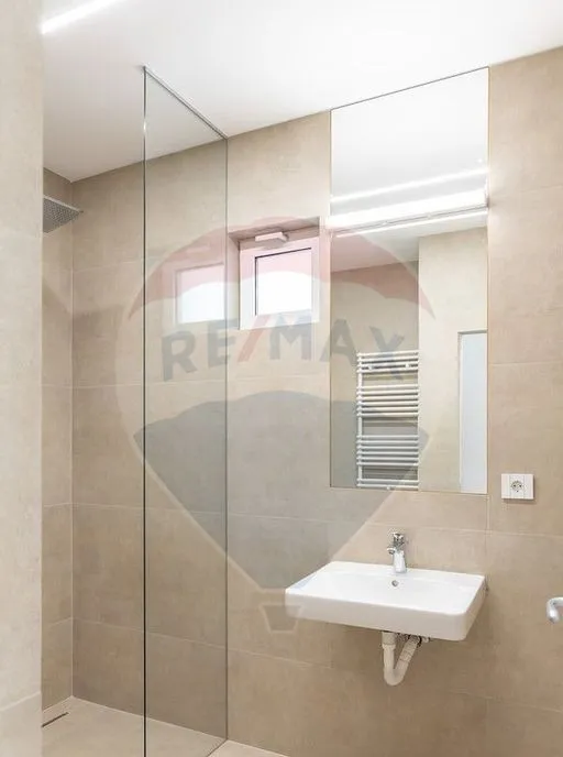 Vanzare apartament 3 cam 310 000 euro tva Palatul Parlamentului