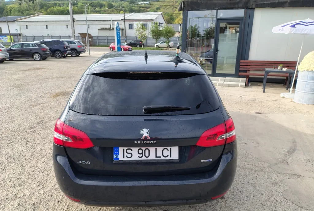 308 2016 1 6 bluehdi 4 750 eur