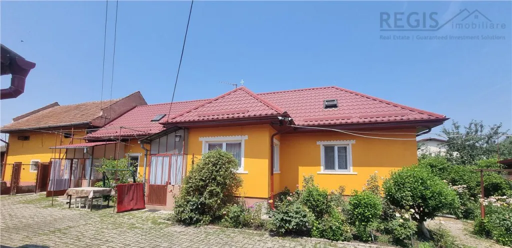 Casa de 4 camere zona Stupini