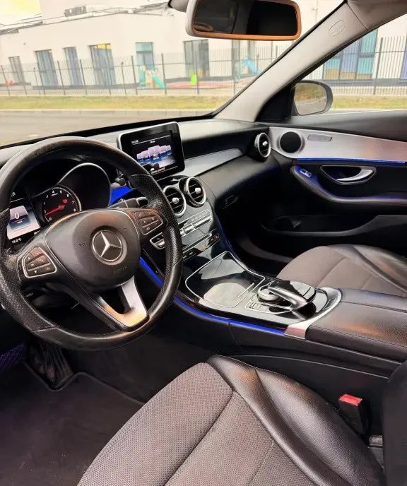 Mercedes-Benz C 180 1 6 Benzina 2014 13 499 eur