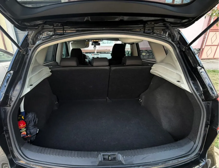 Nissan Qashqai 1 5 dCi 8 700 eur
