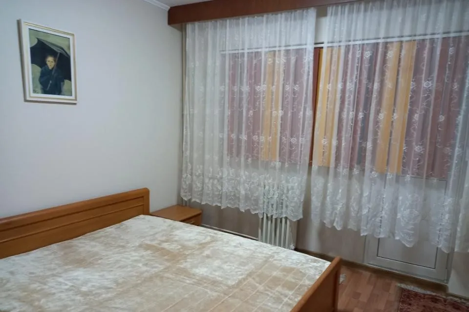 Ploiesti zona Mihai Viteazul apartament 3 camere