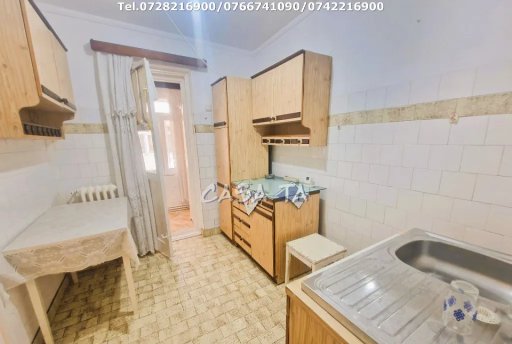 Apartament 3 camere situat in Targu Jiu Str Nicolae Ba