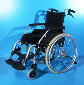 Scaun cu rotile Meyra - latime sezut 44 cm