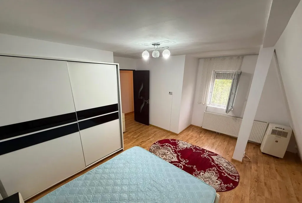 Vand apartament 2 camere loc parcare Al Resita Sect 4
