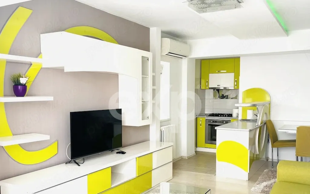 De vanzare apartament 3 camere 70mp zona City Park Mall