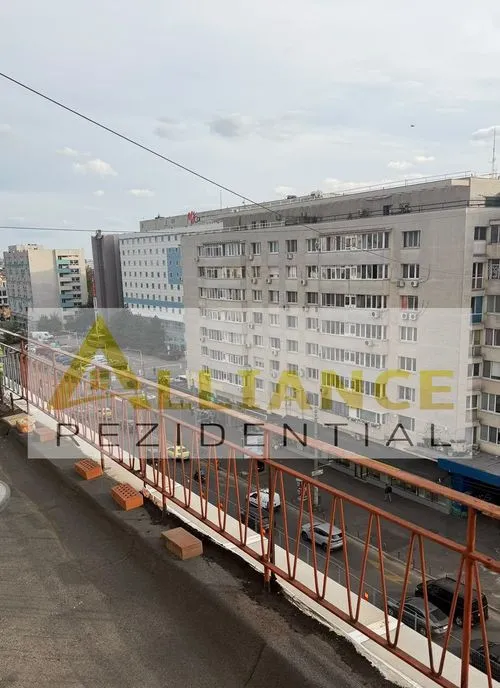Metrou gara de nord Garsoniera 39 mp Mobilata utilata