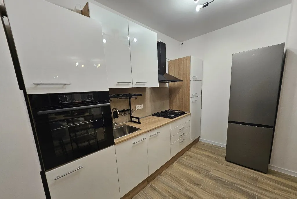 Proprietar Vand Apartament 2 Camere Loc Parcare Subteran Torontalului