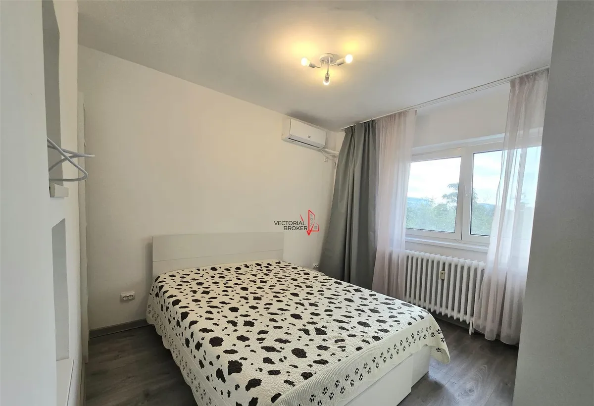 Parcul Circului Apartament decomandat prima