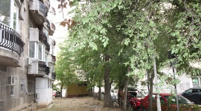 Crangasi Metrou Vanzare garsoniera Bloc 1985 Parter
