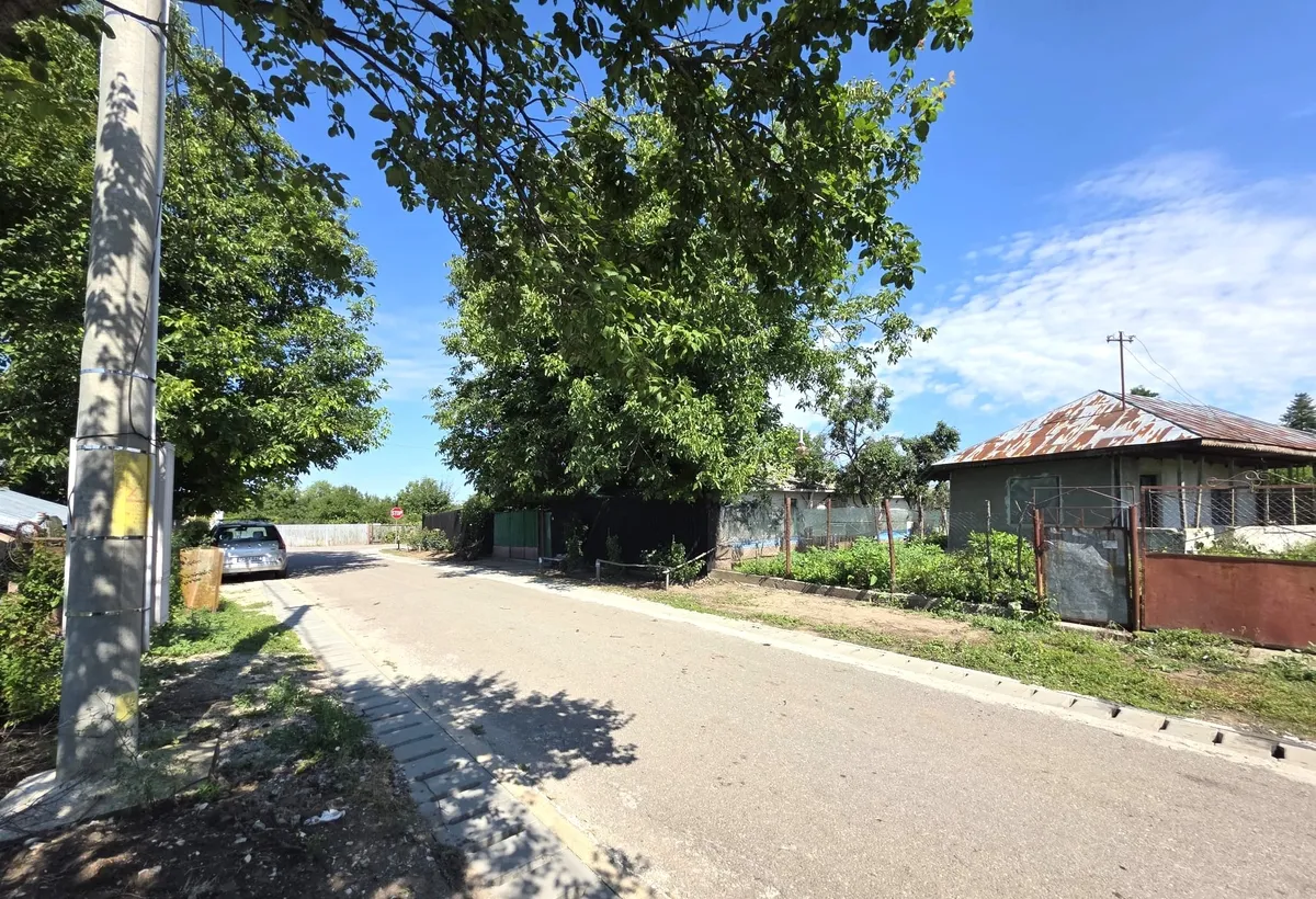 Giurgiu Casa teren 1 250 mp in Milcovatu 35 km de Bucuresti