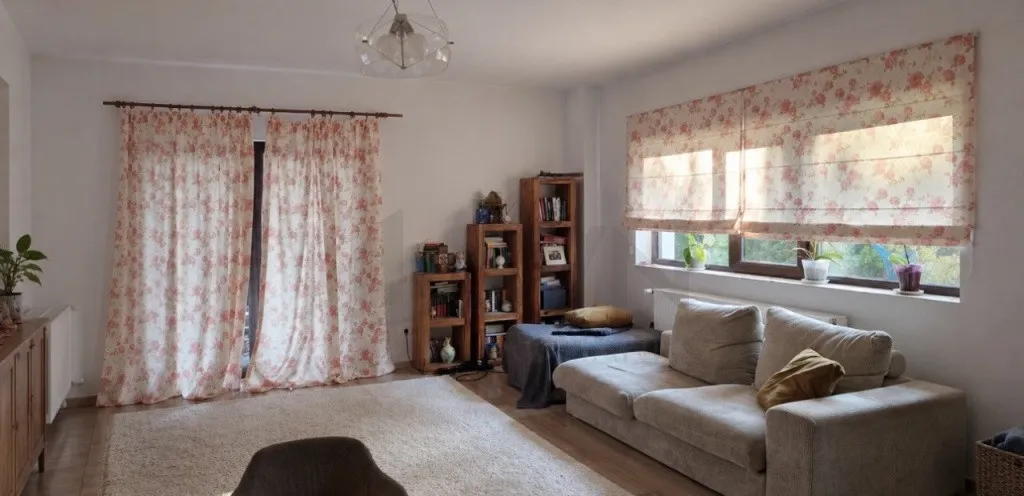 Casa 4 camere Pipera langa parcul Voluntari
