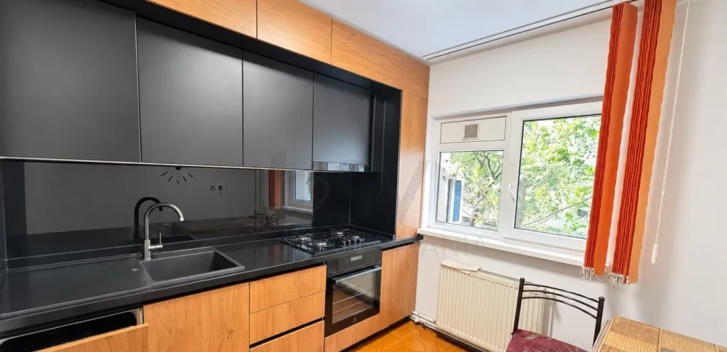 Apartament 3 Camere I Titan