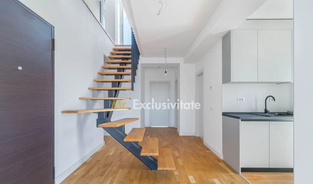 Apartament 4 camere duplex Sisesti Vedere catre lac