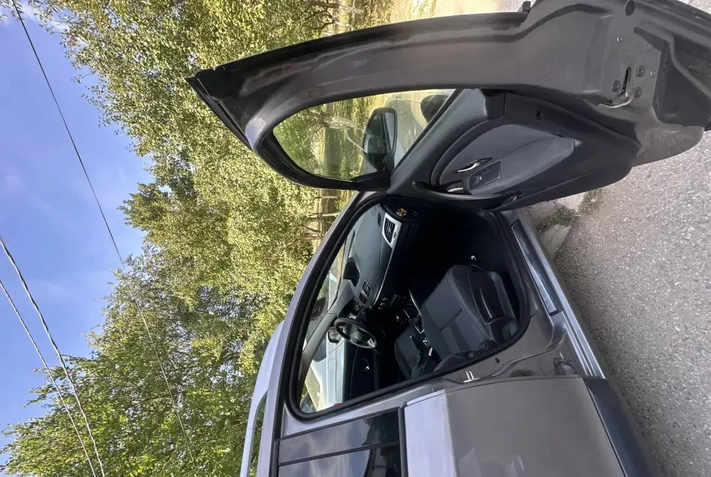 Renault Megane 3 1 5 dci direct de la proprietar 3 500 eur