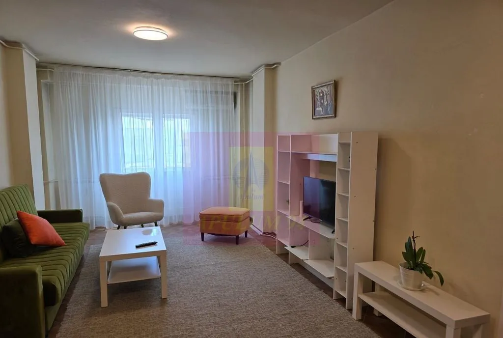 Vanzare apartament 2 camere bd Decebal stradal parking