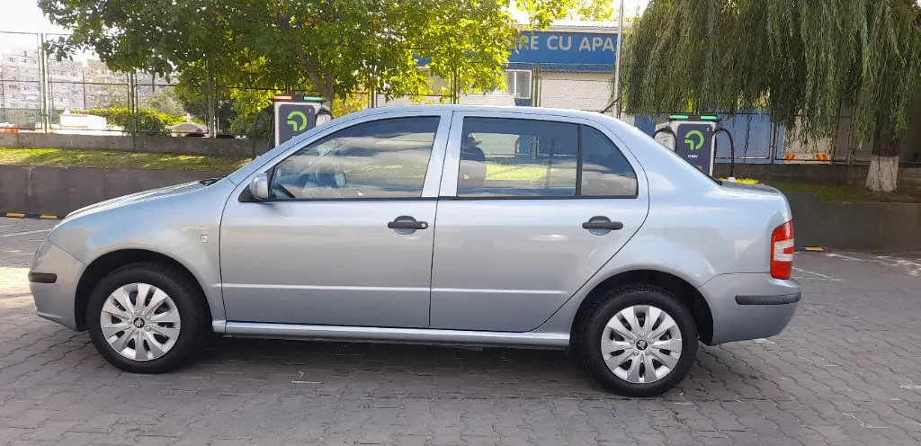 Skoda fabia 2005 07 km 142 000 km unic proprietar de Noua 2 450 eur