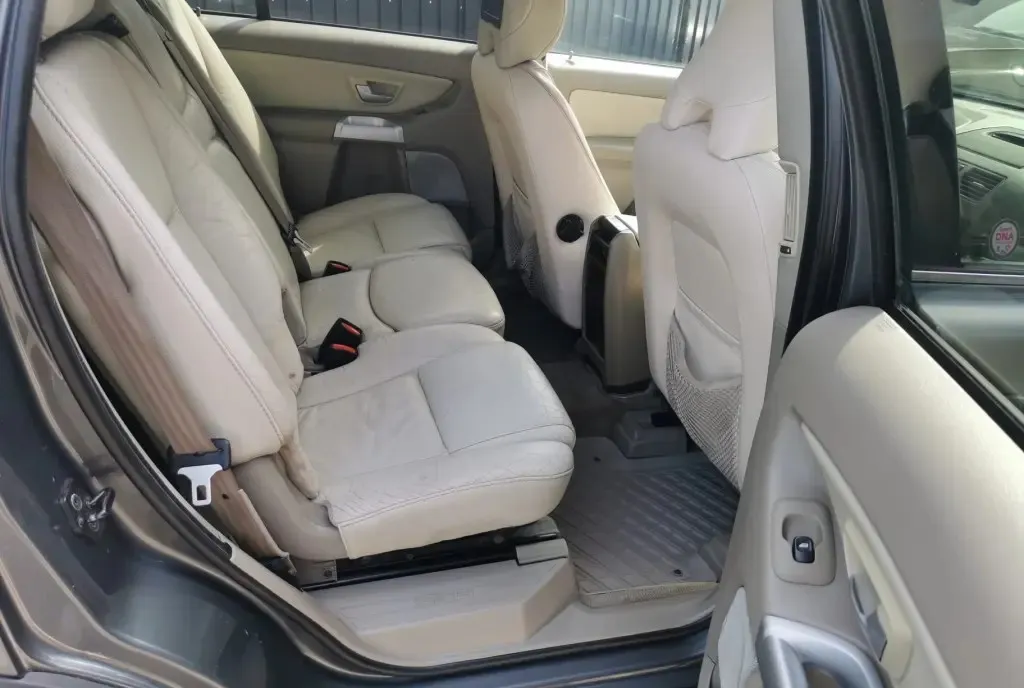 Volvo xc 90 2006 186 cp 6 000 eur