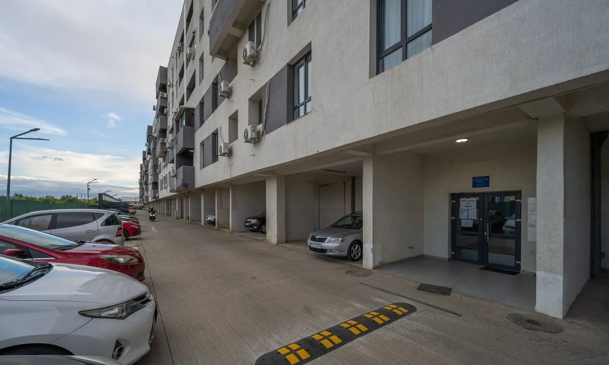Militari Drumul Ciorogarla etaj 1/5 Statie stb langa Complex