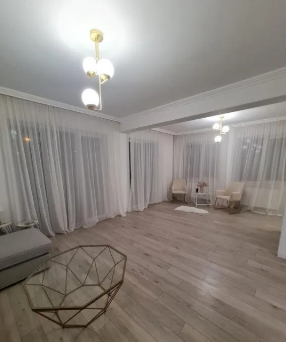 Casa deosebita garaj incalzire in pardoseala acces restri