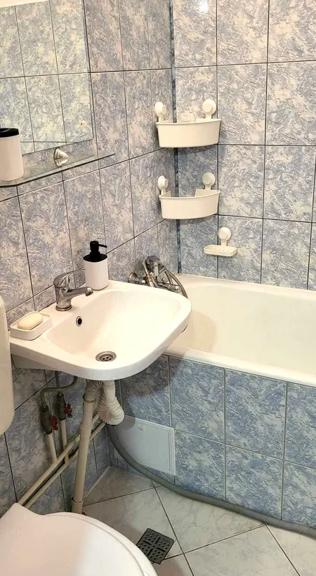 Berceni str Huedin renovat ac tv