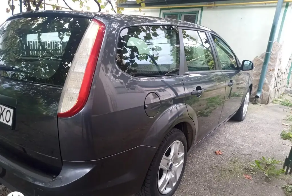 Ford focus trend 2008 2 000 eur