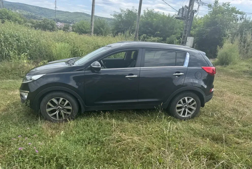 Kia sportage 91000 km 11 000 eur