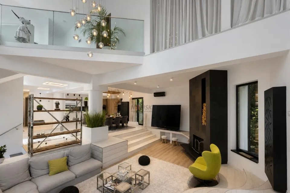 Snagov Lakefront Estate 3 000 mp Teren Ponton Privat