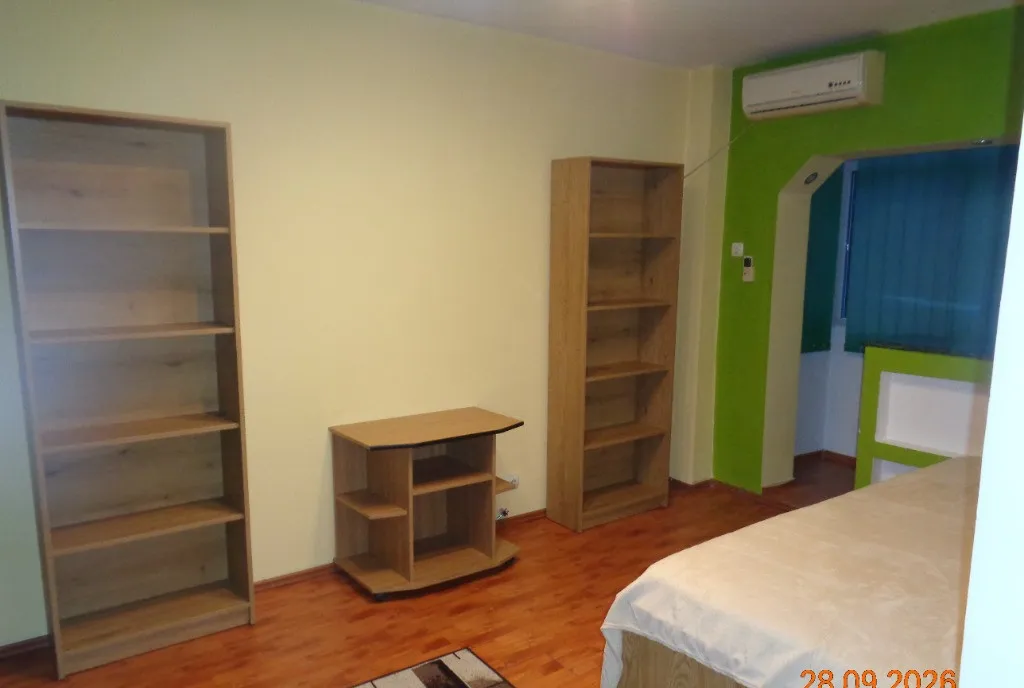 Proprietar inchiriez garsoniera str Turda