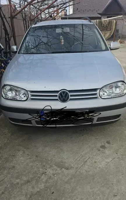 Dezmembrez golf 4 100 lei
