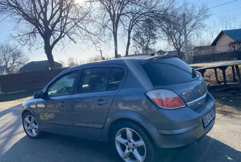 Opel astra h 1 9 150 6 500 lei